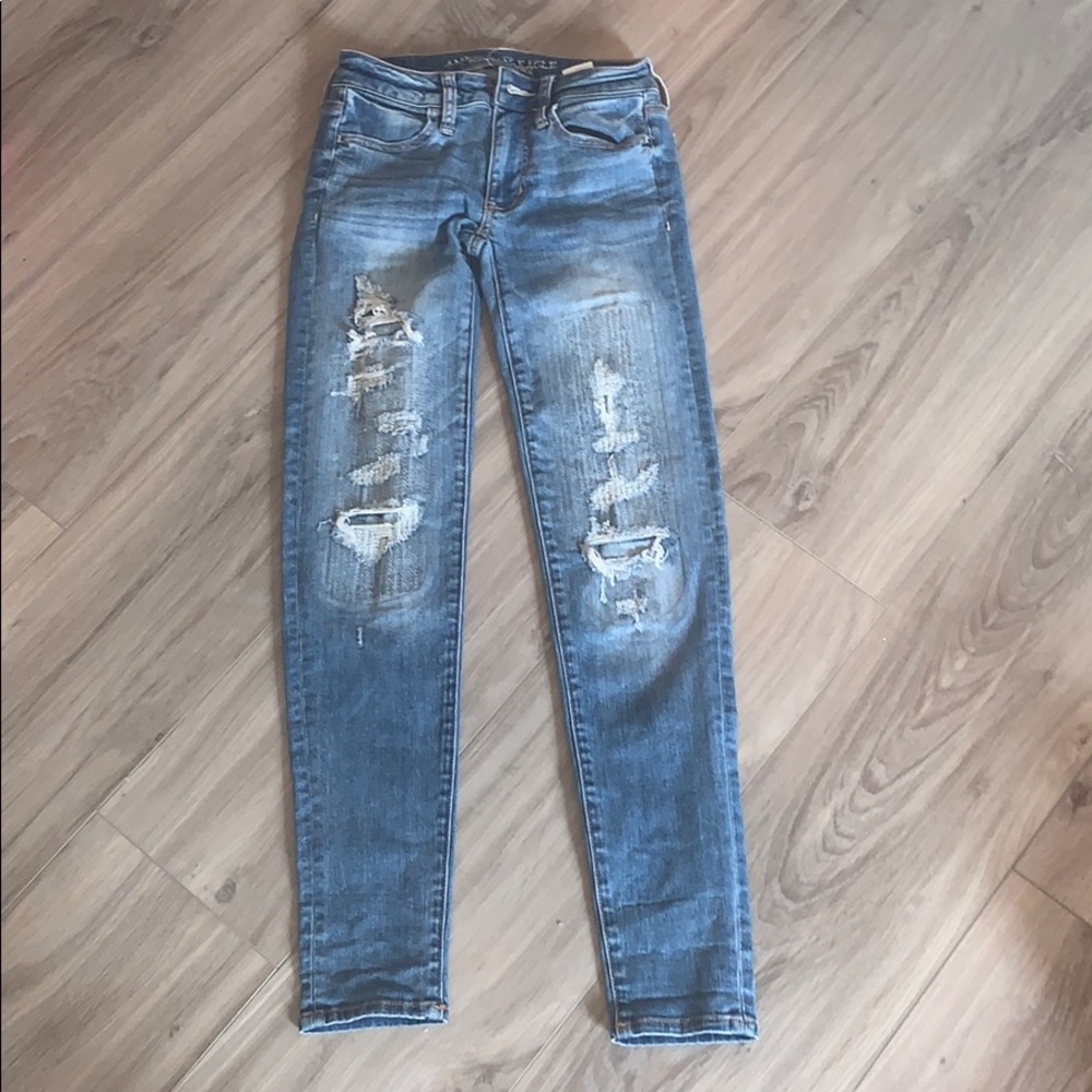 AMERICAN EAGLE JEANS